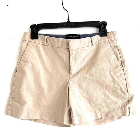 Women’s Banana Republic 5" Shorts NEW Mid Rise Straight Khaki Stretch - Picture 1 of 4